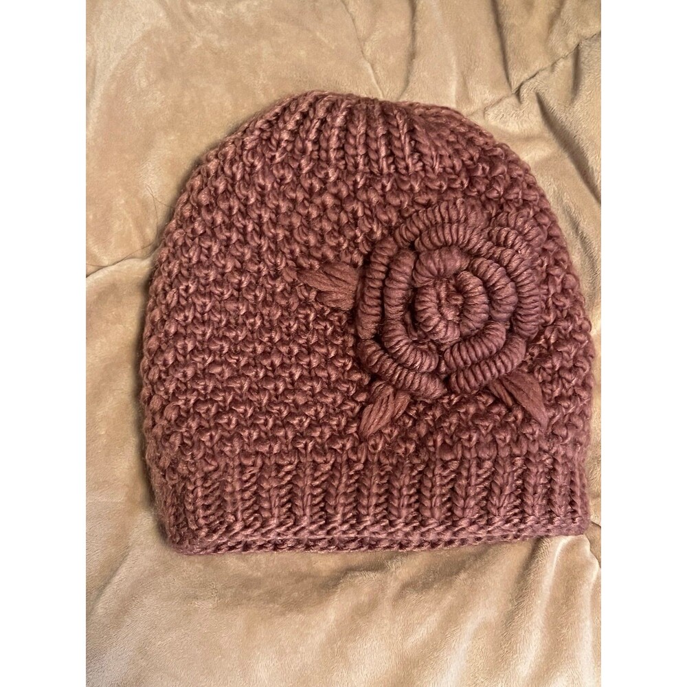 Beanie Winter knit hat with floral detail and sherpa interior lining new